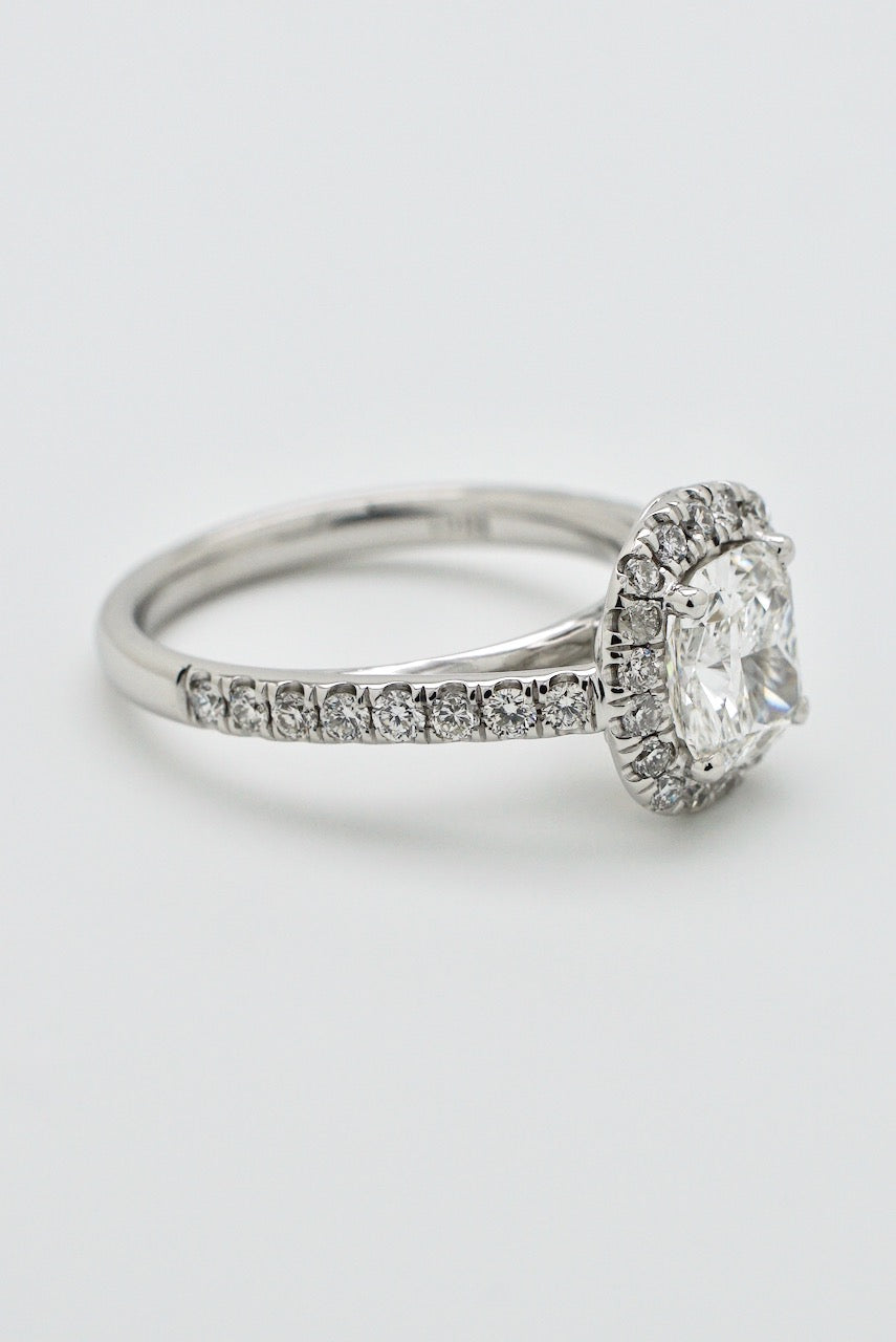 Vintage 18k White Gold Cushion Cut Diamond Ring